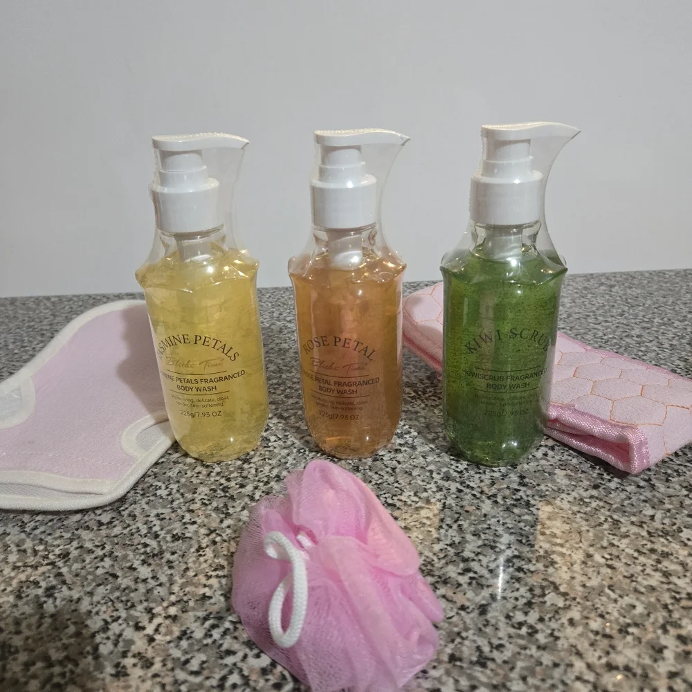 Body Wash 5 Piece Gift Set - Picture 3 of 9